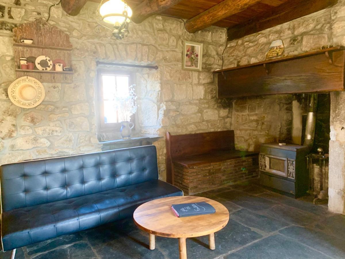 Les Fouillettes Villa Aujac  Exteriör bild